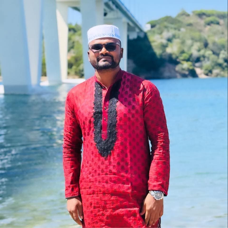 মানুষের কাছে 'মানবতার ফেরিওয়ালা,কাজী ইব্রাহিম